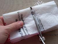cutting plastic bag into plarn